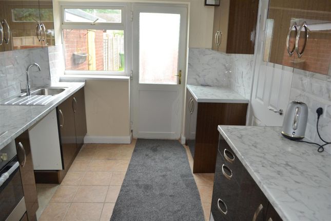 16, Aneurin Bevan Place, Rugeley photo 5