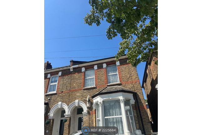 Thumbnail Flat to rent in B Kemble Road, London