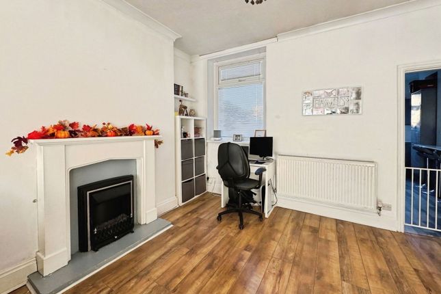 35, Bryngelli Terrace, Caerphilly photo 4