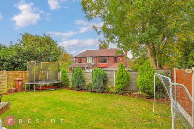 3, Taunton Avenue, Rochdale photo 4