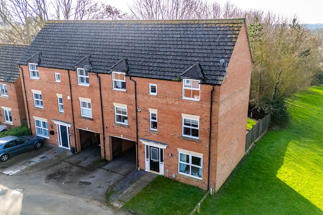 4-bed house on 20, Celtic Close, Higham Ferrers, £367,000