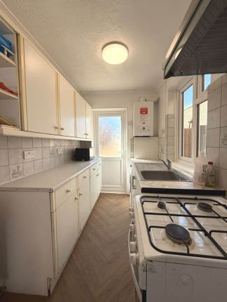 2, North Hyde Gardens, Hayes photo 5