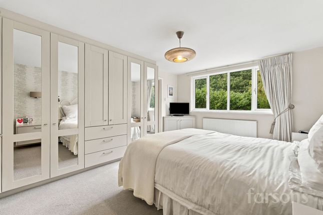2 Worrin Road, Brentwood photo 4
