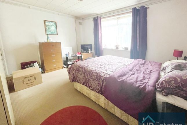 Flat for sale in Barras Court, Heath Road, Barras Heath, Coventry