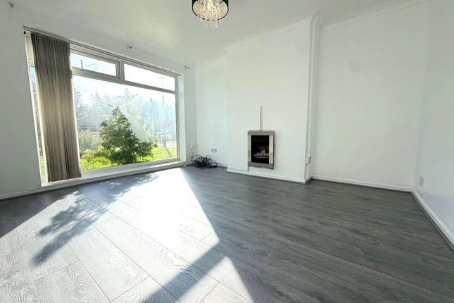 132 Quebec Road, Blackburn photo 2