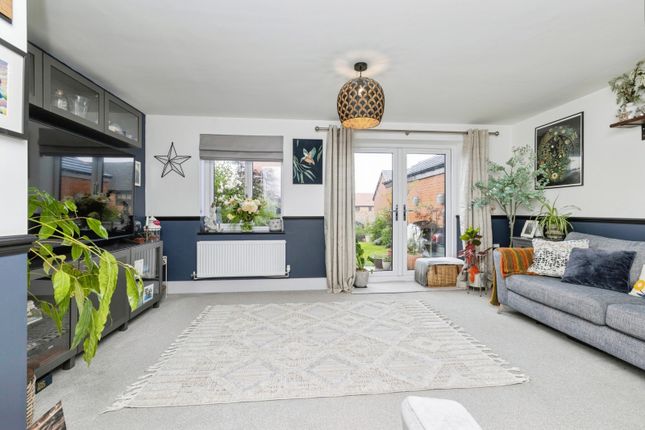 28, Hunters Way, Stockton-on-Tees photo 3