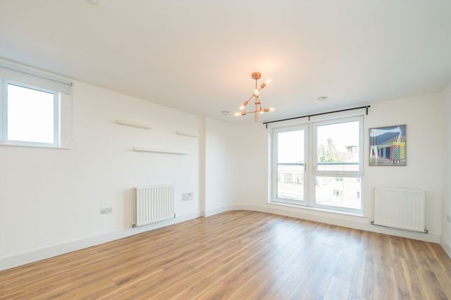 Flat 18, 565, London Road, Isleworth photo 4