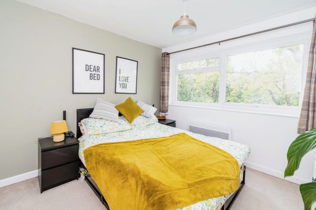Flat for sale in The Parkway, Southampton, Hampshire