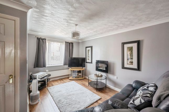 2, Gloucester Court, Scunthorpe photo 4
