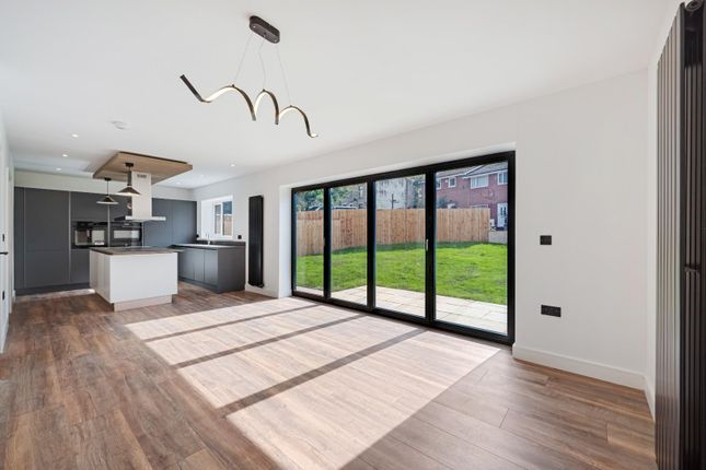 10, Victoria Gardens, Darwen photo 4