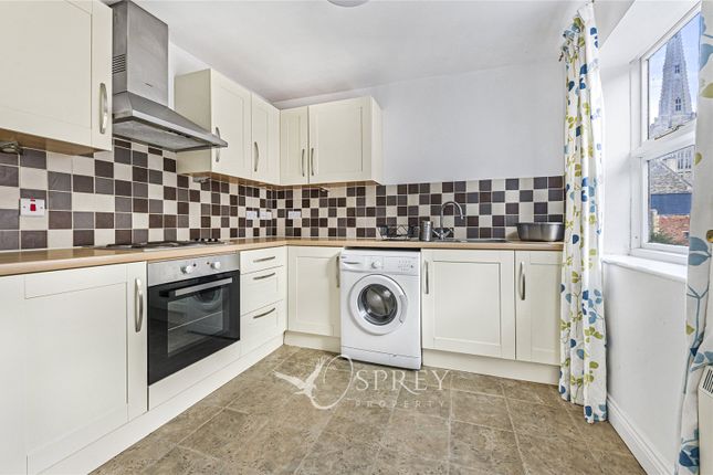 Flat 4,, Bank Chambers, Oundle photo 2