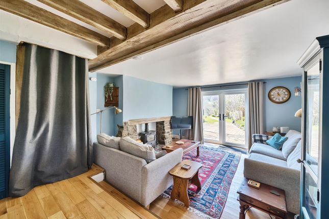 The Thatched Cottage, Venn Road, Barnstaple photo 3
