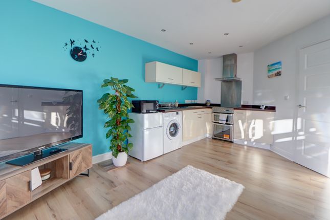 Flat for sale in The Arches, Colne