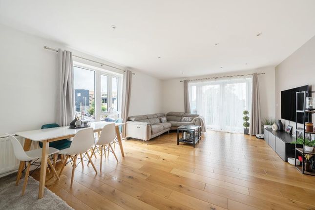 Flat 203, Barking photo 4