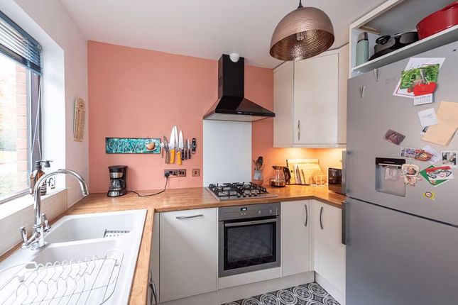 Flat for sale in Carman Court, Tring