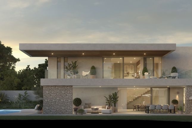 Thumbnail Villa for sale in Elviria Playa, Marbella, Malaga, Spain