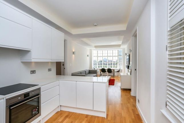 Thumbnail Flat to rent in St Mary Abbots Court, Warwick Gardens, Kensington