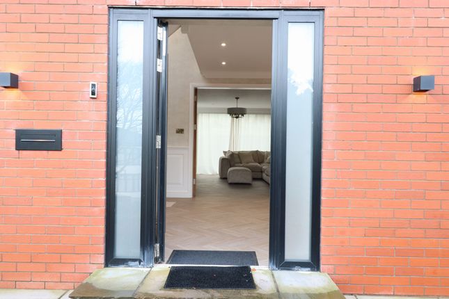 53 Lammack Road, Blackburn photo 3