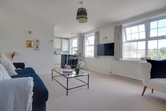 21 Grosvenor Mews, Southampton Road, Lymington photo 2