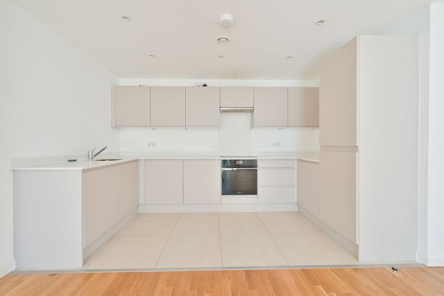 Orchid Court, WD17, Watford photo 4