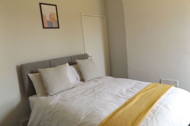 Thumbnail Flat to rent in Chell Street, Stoke-On-Trent