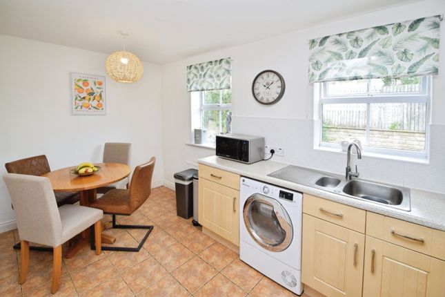 9, The Armitage, Keighley photo 3
