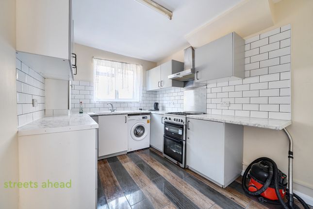 109, Moffat Road, Thornton Heath photo 3