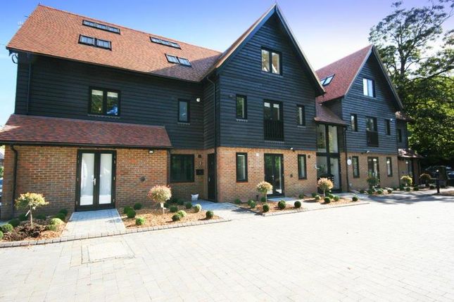 Thumbnail Flat to rent in Chesswood Court, Bury Lane, Rickmansworth