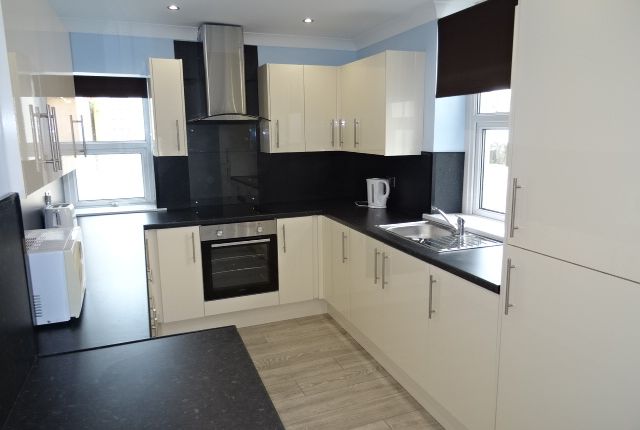 Thumbnail Terraced house to rent in Oliver Terrace, Treforest, Pontypridd
