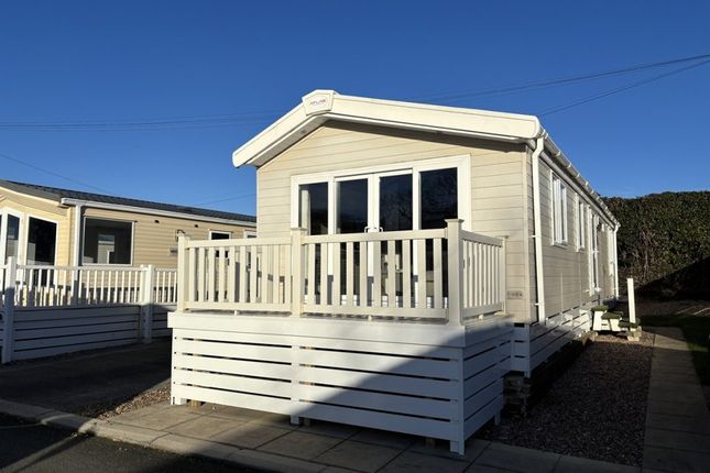 2-bed caravan on Cabus Nook Lane, Preston, £75,000