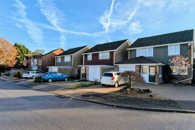 4-bed detached on 14, Lombardy Close, Leverstock Green, £700,000