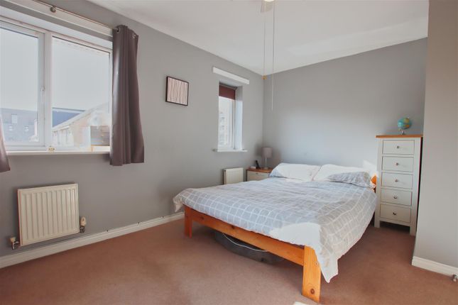 End terrace house for sale in Shelley Close, Borehamwood