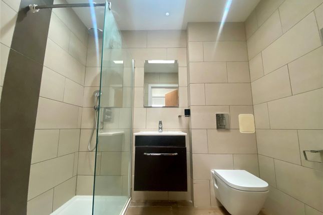 Flat 15,, Parkside House, Hillingdon photo 5