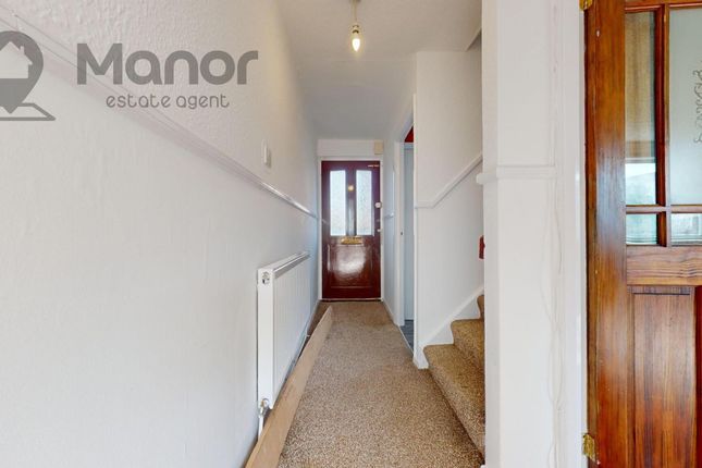 Terraced house to rent in Lansbury Avenue, Romford