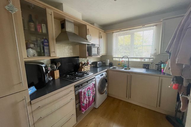 6 Puffin Close, Torquay photo 3
