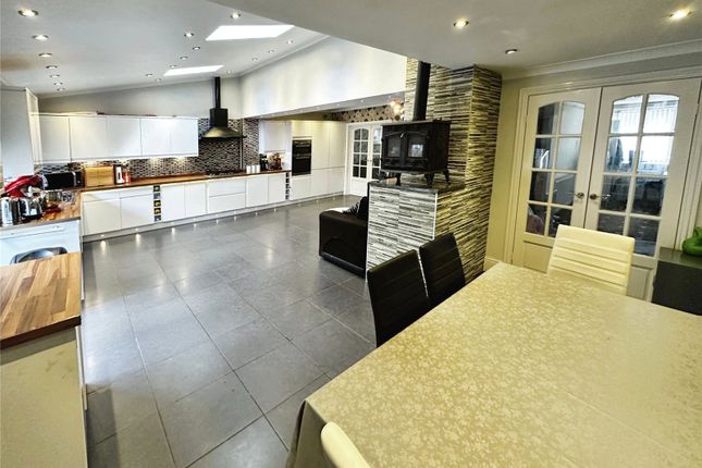 14, Sanders Road, Warwickshire photo 4