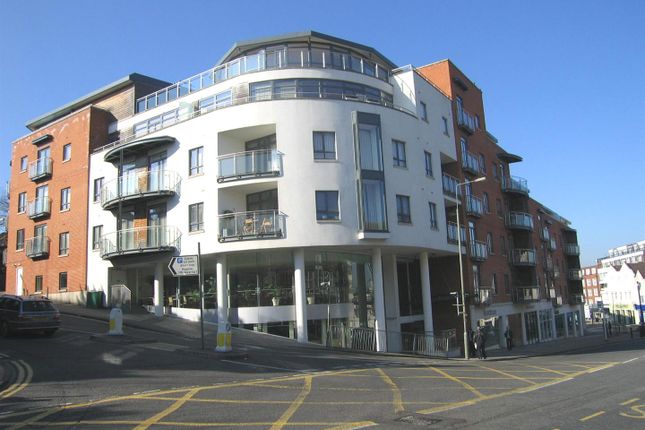 Flat E 8 Trinity Gate.Jpg