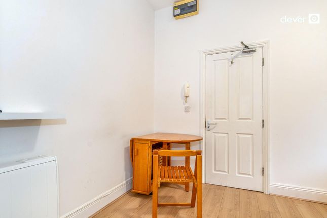 Flat 3, 8, Rochester Road, Plymouth photo 4