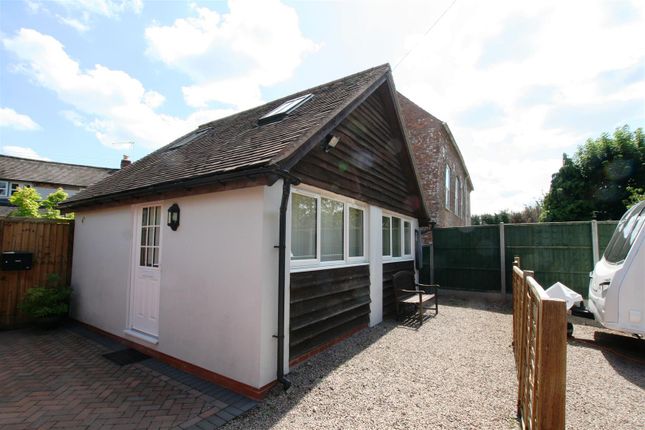 Thumbnail Property to rent in The Annex, Grove Cottage, Old Road, Whittington, Worcester