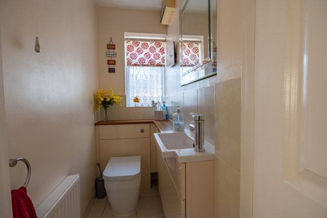 3, Grace Drive, Radstock photo 4
