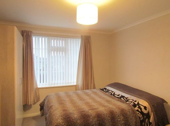 Flat to rent in Bramcote Drive, Retford