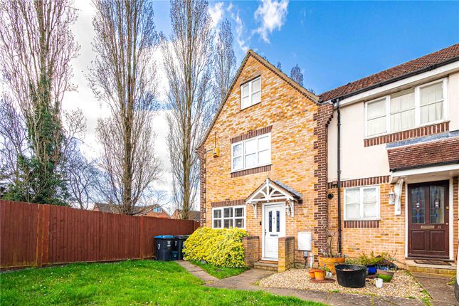 5-bed house on 7, Denbigh Close, Hertfordshire, £500,000