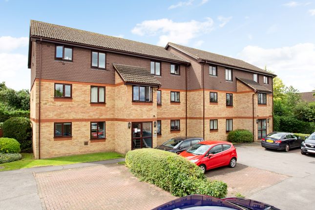2 Bedroom Flat in SL3 9EW