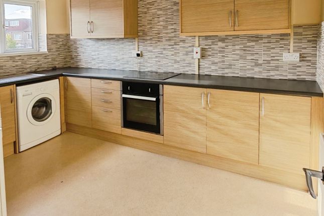 111A, Fencepiece Road, Ilford photo 3