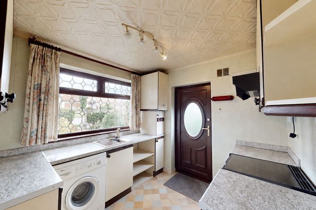 24 Crossdale Road, Wigan photo 3
