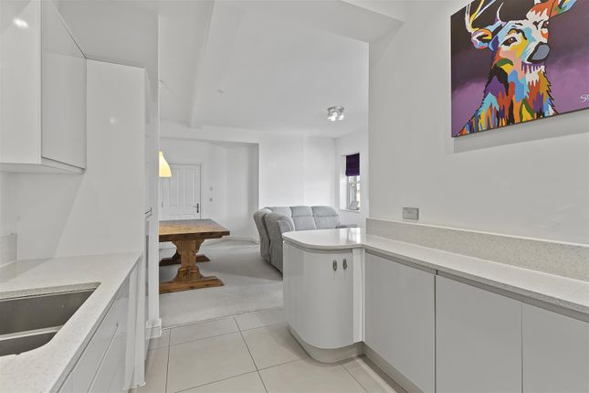Flat for sale in Mellor Close, Otley