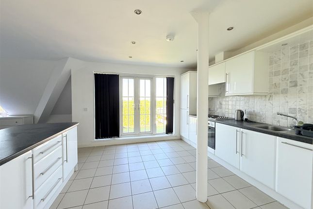 Flat, 28, Lyme Place, 195 King Street, Dukinfield photo 3