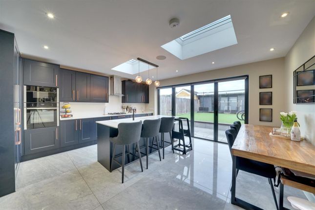 21, Huggins Lane, Hatfield photo 3