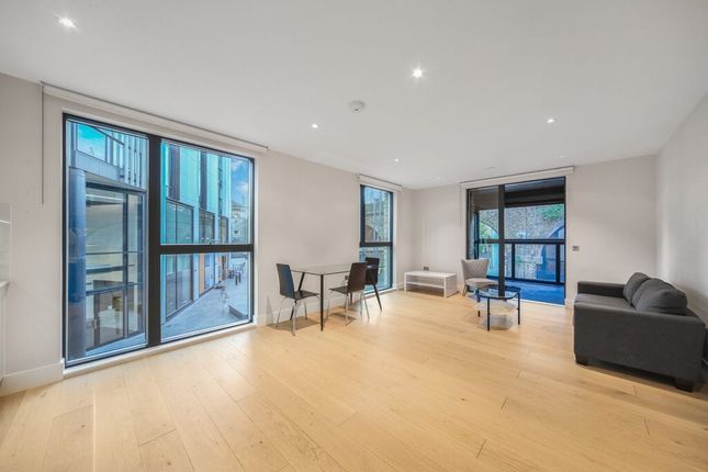 Flat for sale in Patcham Terrace, London