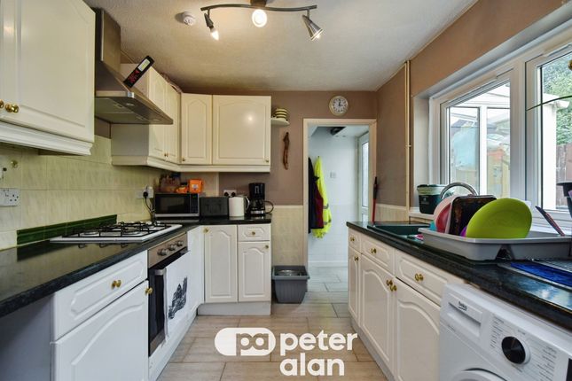 2, Cwmneol Place, Aberdare photo 3